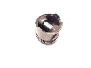 Píst TD25 Nissan PickUp TD25