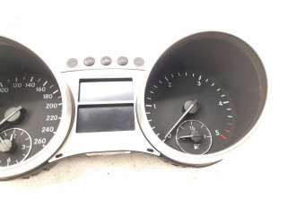 Панель приборов 2514405211, 2519006000   Mercedes-Benz R W251       