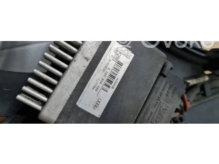 Вентилятор радиатора     8K0121003P    Audi Q5 SQ5 