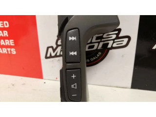 Кнопки рулевого колеса