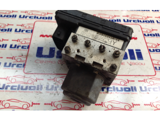 Блок АБС    Toyota  Corolla Verso E121  2001 - 2004 года