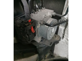 Блок АБС 5Q0614517Q Skoda Octavia Mk3 (5E) 2013 - 2019 года