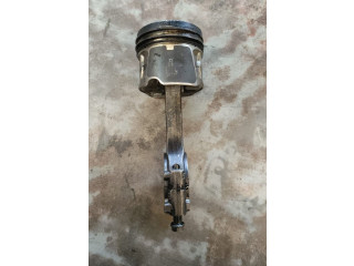  Поршень с шатуном    Nissan X-Trail T32  