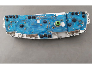 Přístrojová deska Toyota Carina T190 1992 832002B490, 69156790