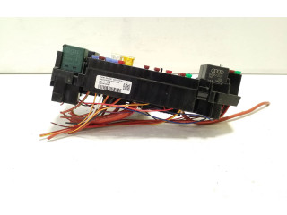 Блок предохранителей 2Q0941828E Skoda Kamiq