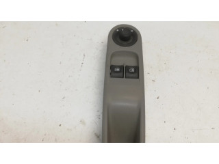 Включатель электрических окон