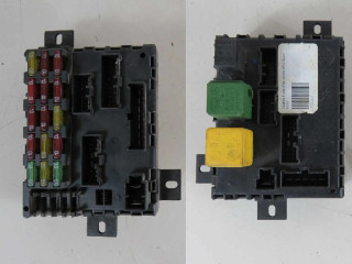 Блок предохранителей 46533389 Fiat Marea