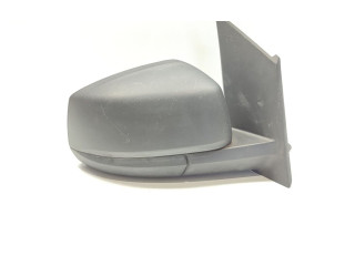 Зеркало электрическое Volkswagen Caddy 2015 - 2020 года