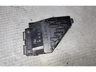 Блок предохранителей YQE000210   Rover 75  