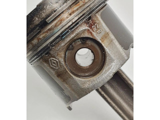 Píst 080310 Renault Megane II