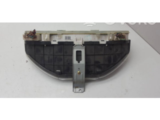 Панель приборов Mazda 626