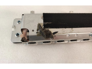 Подушка безопасности для колен 031351335 Volvo XC90