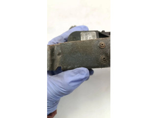 Моторчик стеклоочистителя 0390206218, 8620360 Volvo S60