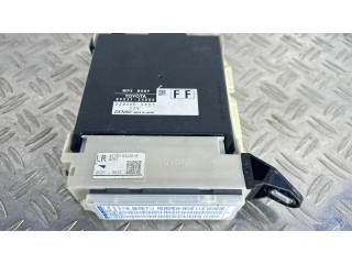 Блок предохранителей  8922124080, 2380005451   Lexus RC    