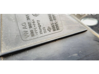 Блок предохранителей 5Q0907361A, 63512388 Volkswagen Golf VII