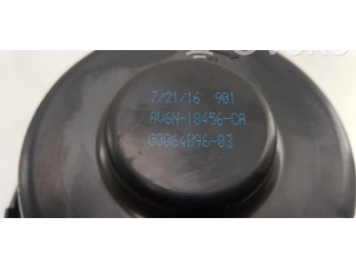 Вентилятор печки    1696010, 1696010   Ford Transit -  Tourneo Connect