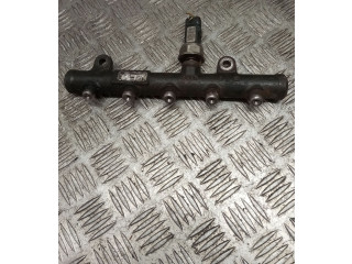 Топливная рампа 9654726280 Volvo S40