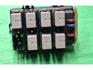 Блок предохранителей    Subaru Forester SH    