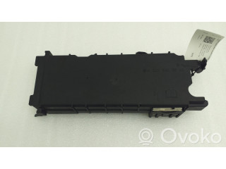 Pojistková skříňka Крышка ящика предохранителей A2465400040   Mercedes-Benz A W176 2015