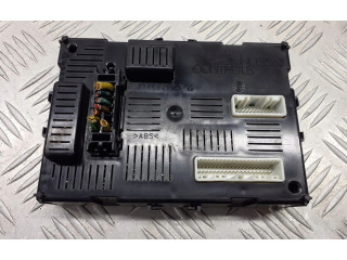 Pojistková skříňka 284B29U00A Nissan Note (E11)