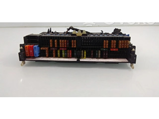 Блок предохранителей 8364540   BMW X3 E83    