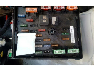 Pojistková skříňka Řídící jednotka BSM    Volkswagen Tiguan 2014