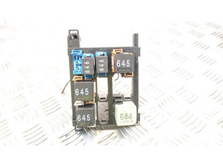   Pojistková skříňka 7N0937503   Volkswagen Caddy 2015