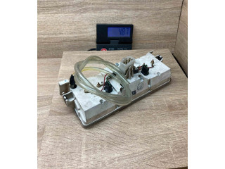 Přístrojová deska Mitsubishi Pajero 1986