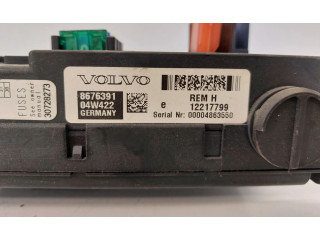 Блок предохранителей 12217799, 12217799 Volvo XC90