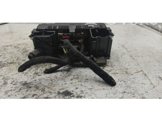 Блок управления климат-контролем    Volkswagen Jetta V