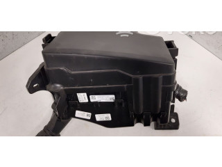 Блок предохранителей 91201J7670 KIA Ceed