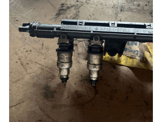 Топливная рампа 8200465550   Renault Clio II  