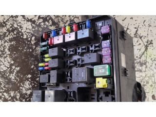 Pojistková skříňka Citroen C-Crosser 2008