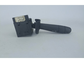 Включатель скорости стеклоочистителей 8200792587   Dacia Duster