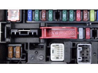 Блок предохранителей 9902XA2 Lexus NX