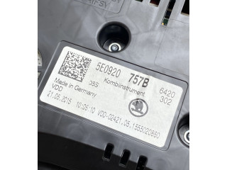 Панель приборов 5E0920757B Skoda Octavia Mk3 (5E)