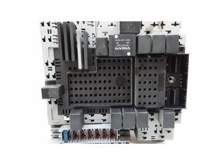 Pojistková skříňka 8676286, 8645729 Volvo XC70 2002