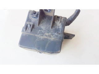 Блок предохранителей Mitsubishi Carisma