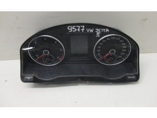 Панель приборов 5M0920870C   Volkswagen Jetta V       