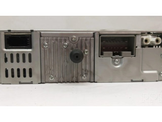 Радио/ проигрыватель CD/DVD / навигация