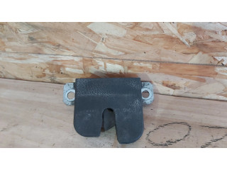 Замок задней крышки