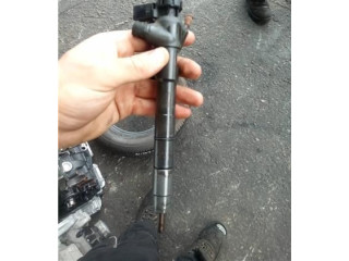 Форсунка 4L130277BD    Audi Q2 -   