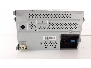 Радио/ проигрыватель CD/DVD / навигация