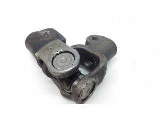 Крестовидная связь оси рулевого колеса