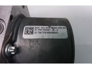 Блок АБС 104474500B, 110354100A Tesla Model 3 2017- года