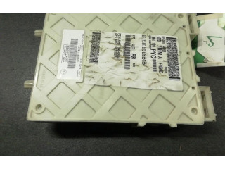 Pojistková skříňka Ford C-MAX II 2011