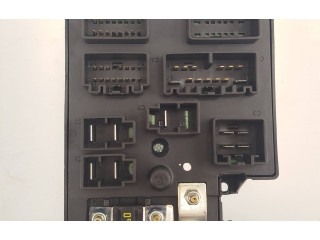 Блок предохранителей 8637841, 518717004   Volvo S80    