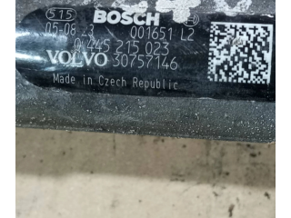 Топливная рампа 30757146, 001651L2 Volvo V70