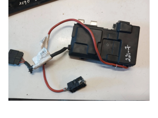 Блок предохранителей 31337183 Volvo S60