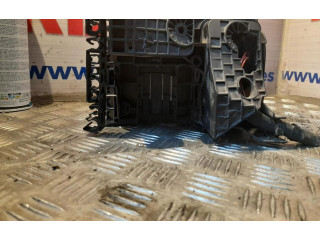 Блок предохранителей 1K0937629A   Volkswagen Caddy    